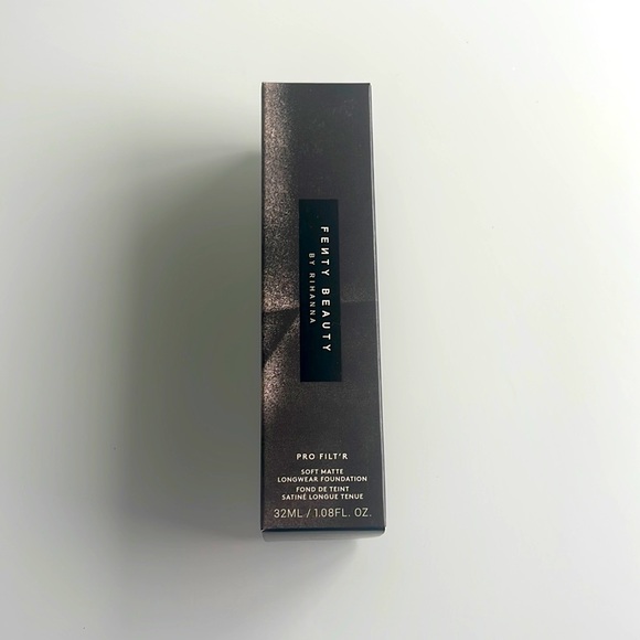 Fenty Beauty Pro Filtr Soft Matte Foundation Shade 450
